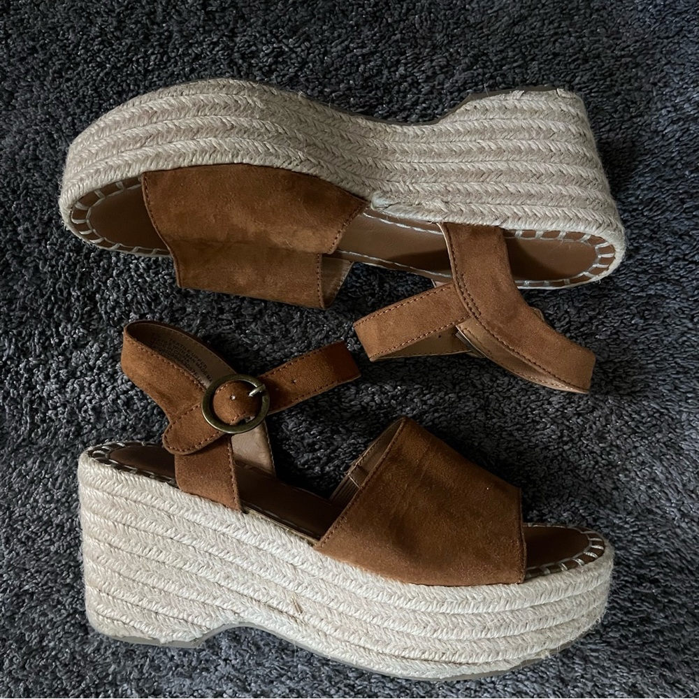 Universal Thread Morgan Cognac Brown Espadrille Platform Wedge